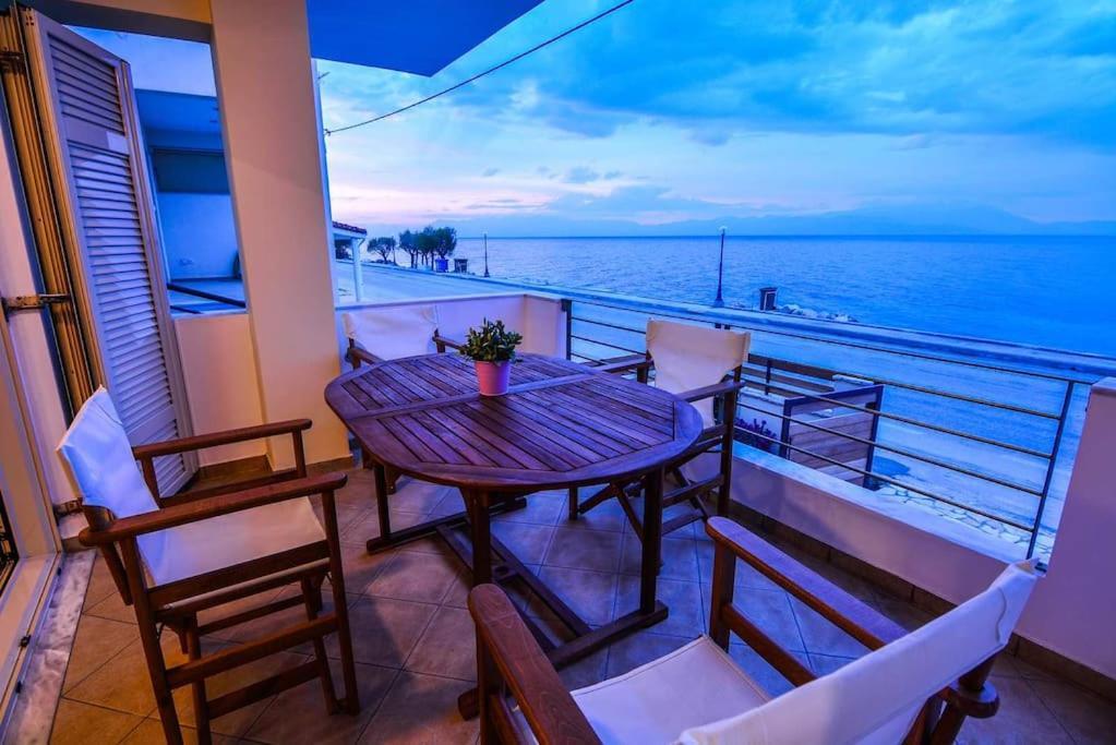 Aigli Luxurious Villa Kato Pitsa Exterior foto